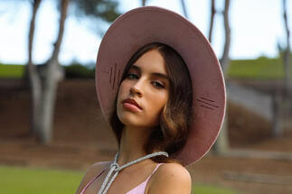 How to Choose the Best Hat Style for Your Hair Color